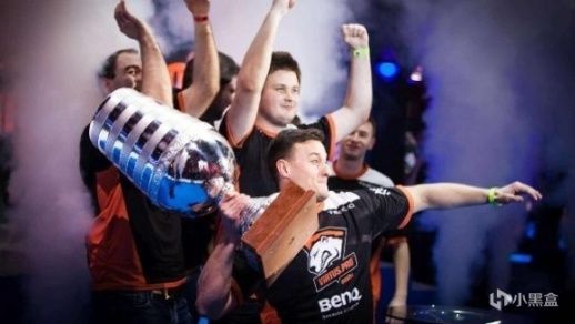 阿斯塔纳的 阿斯塔纳的