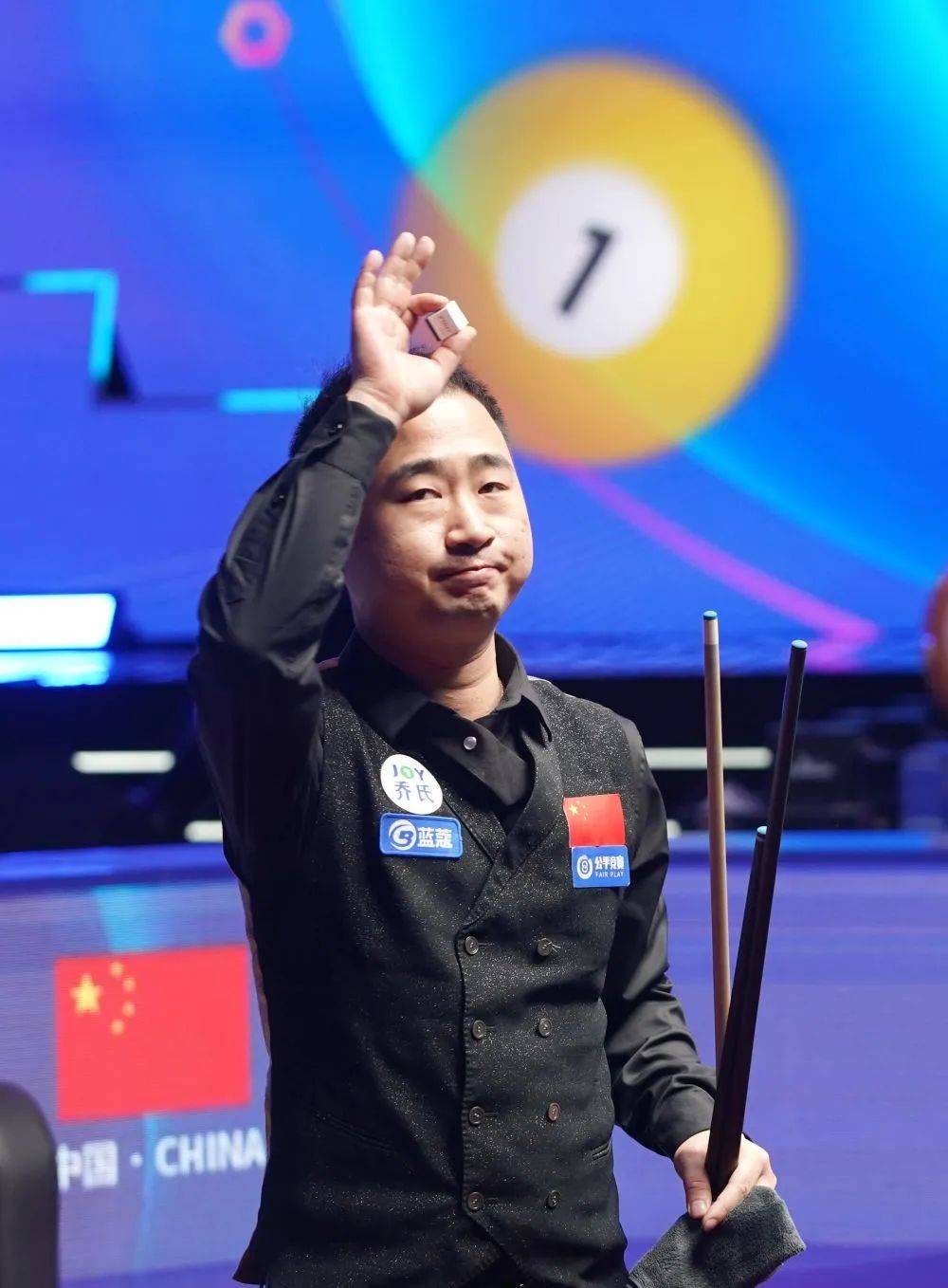 受媒体采访 受媒体采访